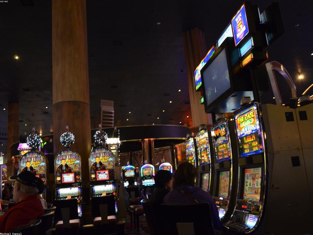 ព្រឹត្តិការណ៍ពិសេសក្នុងការលេងស្លូត